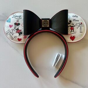 Disney Dooney & Bourke Mickey and Minnie Mouse Ears Headband - Sweethearts